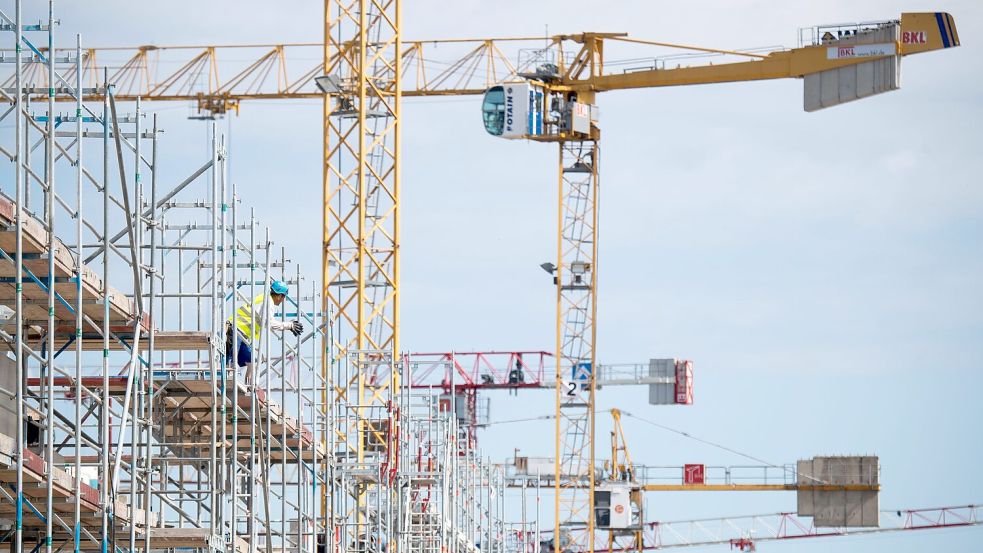 Union fordert Erhhöhung des Wohnungangebots in angespannten Märkten. (Archivbild) Foto: Julian Stratenschulte/dpa