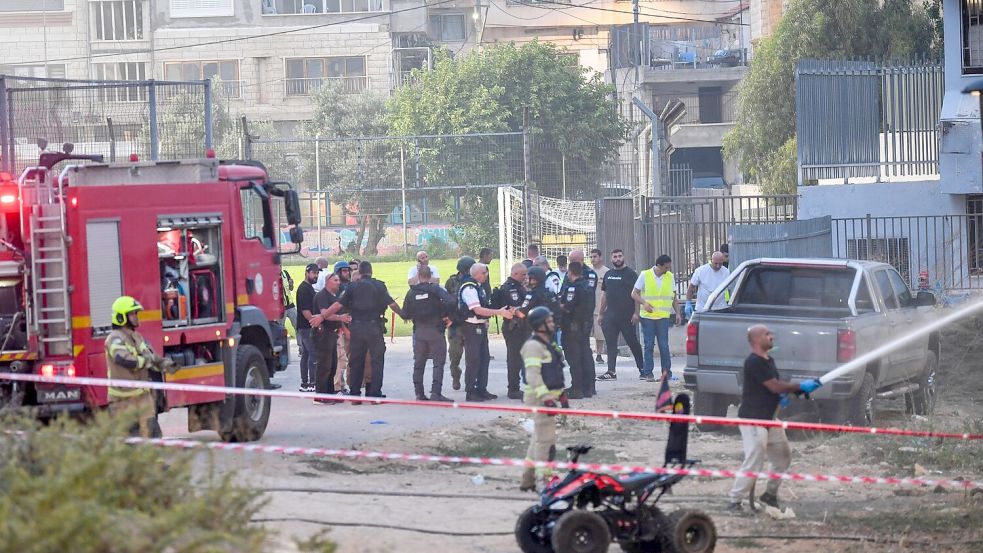 Dem Raketenangriff fielen mindestens elf Menschen zum Opfer. Foto: Gil Eliyahu/AP/dpa