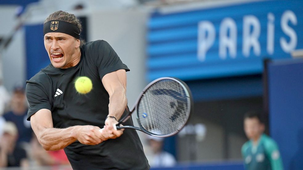 Alexander Zverev tritt bei den Sommerspielen in Paris mit den Erinnerungen an seine Goldmedaille von Tokio an. Foto: Marijan Murat/dpa