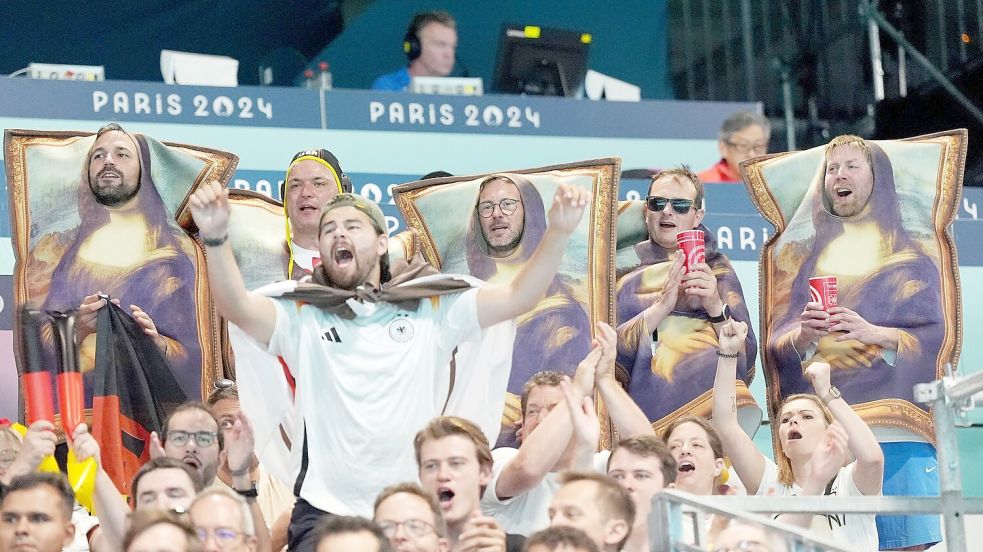 Die duetschen Fans sorgen für Heimspiel-Atmosphäre. Foto: Marcus Brandt/dpa