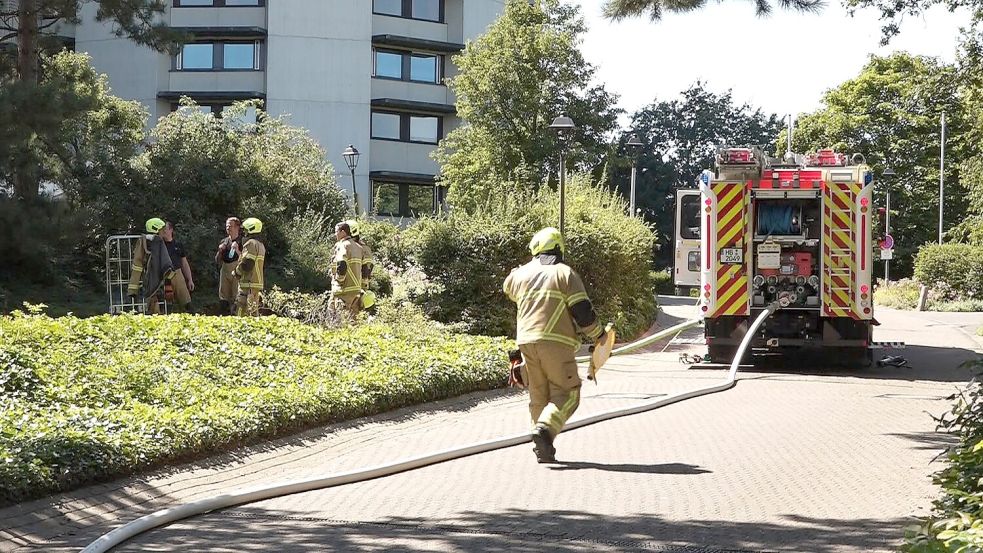 Brand in Lüftungsanlage: Die Feuerwehr Bremen war im Klinikum Bremen-Ost im Einsatz. Foto: Nordwestmedia TV