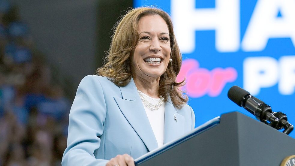 Kamala Harris hat sich die Präsidentschaftskandidatur der Demokraten gesichert und ist nun auf der Suche nach einem Vize. Foto: John Bazemore/AP/dpa