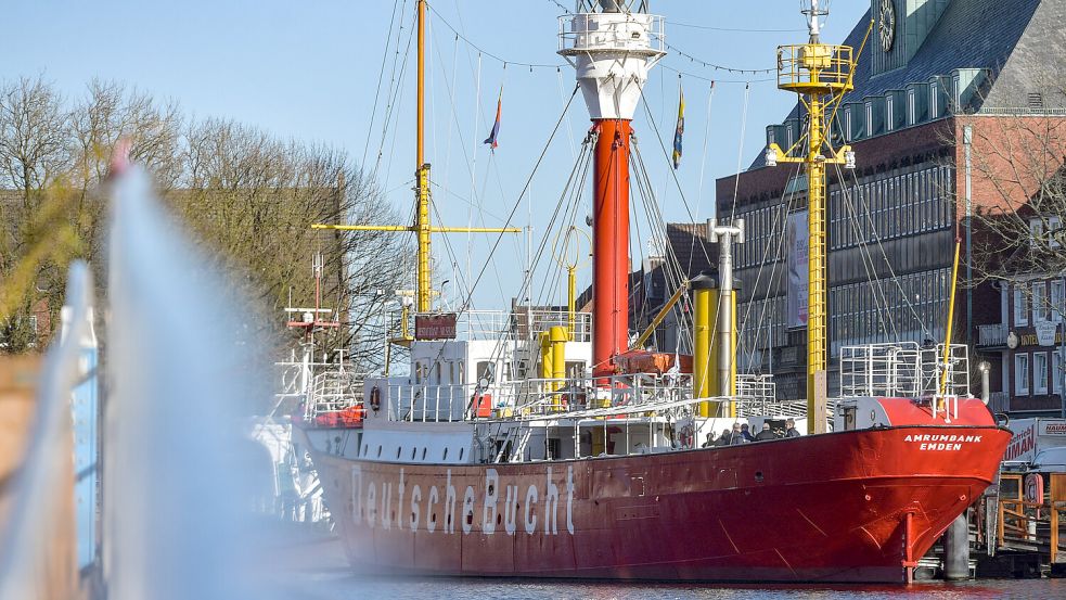 Ab ins Feuerschiff oder ins Landesmuseum: Bei der Museumsnacht in Emden können zehn kulturelle Einrichtungen kostenfrei besucht werden. Foto: Ortgies/Archiv