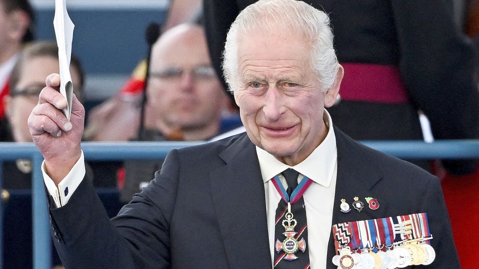 Nach tödlichem Messerangriff: Britischer König Charles III. spricht über Unruhen und Hass-Posts Foto: dpa/Dylan Martinez