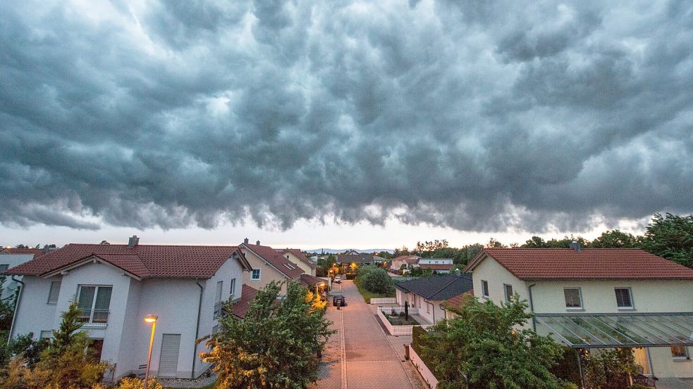 Die Preise für Wohn- und Gewerbeimmobilien sind in diesem Jahr leicht gestiegen. (Archivbild) Foto: picture alliance/dpa