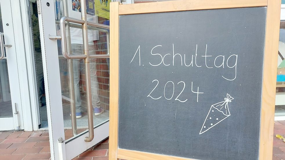 Am Montag, 12. August 2024, war für Hunderte Kinder in Emden der erste Schultag. Foto: Hanssen