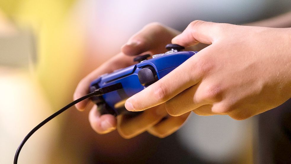 Der Umsatz im Gaming-Markt in Deutschland war zuletzt rückläufig. (Symbolbild) Foto: Marius Becker/dpa