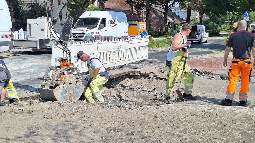 Wasserchaos in Wilhelmshaven: 47.000 Haushalte ohne Trinkwasser bei 32 Grad. Foto: Nordwest-Media