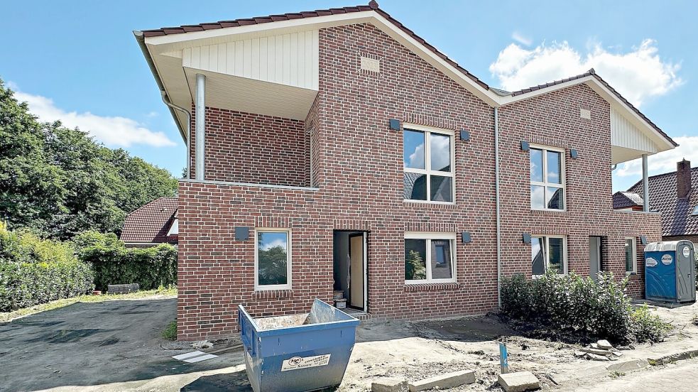 Aktuell realisiert Dübbelde Immobilien in Loga ein Projekt als Bauträgers: Am Nordweg entsteht ein Haus mit vier Wohnungen. Foto: privat