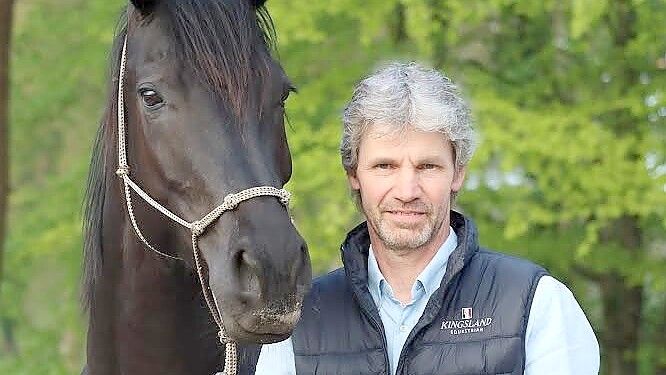 Rüdiger Jochens ist Weidetierhalter aus Friedeburg und Sprecher des Vereins Weidezone Deutschland. Foto: privat