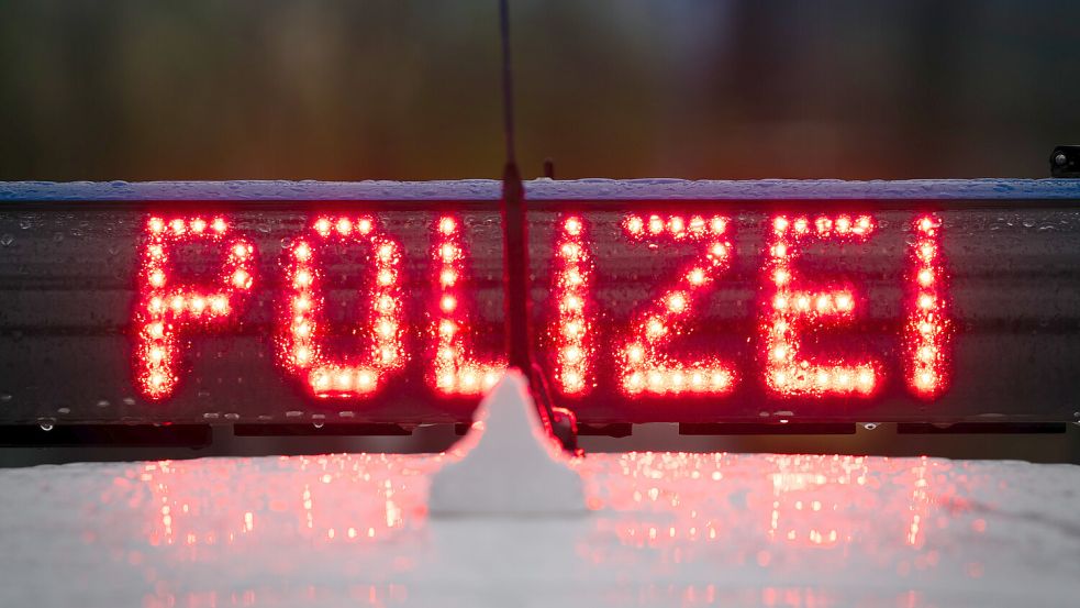 Die Polizei sucht nach Zeugen. Symbolfoto: Soeren Stache/dpa