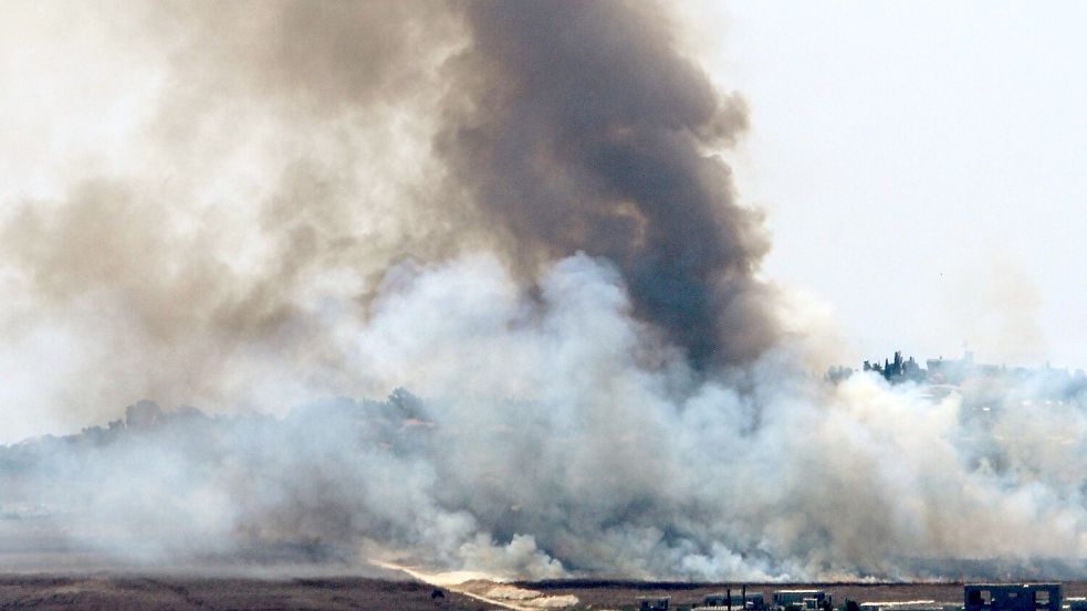 Nach libanesischen Angaben starben bei einem erneuten Angriff im Südlibanon mehrere Menschen. (Archivbild) Foto: Marwan Naamani/ZUMA Press Wire/dpa