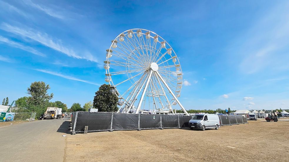 Ursachenforschung: Ermittler suchen weiter nach den Gründen des Brandes eines Riesenrads auf dem Highfield-Festival. Foto: Tobias Junghannß/dpa