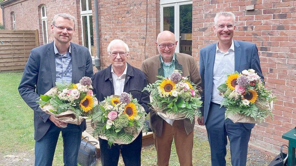 Der neue und der alte Vorstand der Stiftung Kulturschatz Bauernhof auf der Jahressitzung (von links): Dr. Matthias Stenger, Walter Theuerkauf, Carlo Grün und Jürgen Rauber. Foto: privat