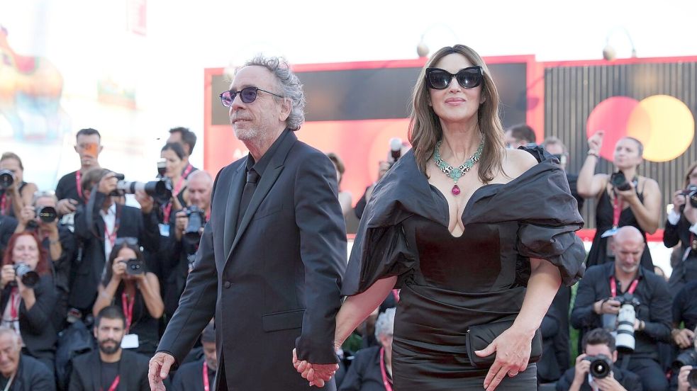 Tim Burton und Monica Bellucci sind privat und beruflich verbandelt. Foto: Gian Mattia D’alberto/LaPresse via ZUMA Press/dpa