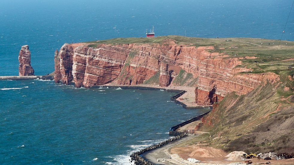 Eine der wenigen Ausnahmen: Auf der Nordesseinsel Helgoland blieb es recht kühl. (Archivbild) Foto: Christian Charisius/dpa