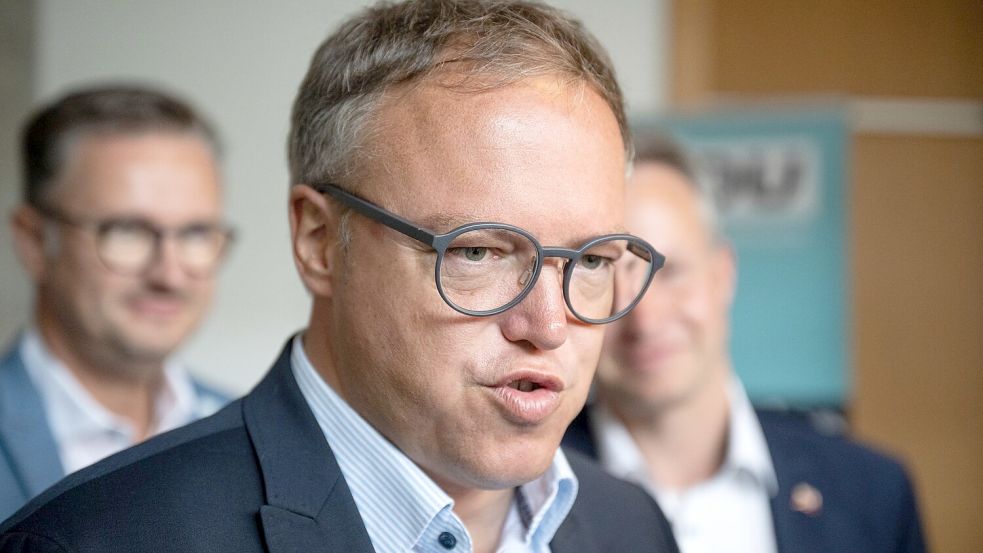 Die CDU von Mario Voigt kam bei der Wahl auf Platz zwei hinter der AfD - und steht nun vor der Aufgabe, wie trotz der vertrackten Lage eine Regierung gebildet werden kann. Foto: Hannes P. Albert/dpa