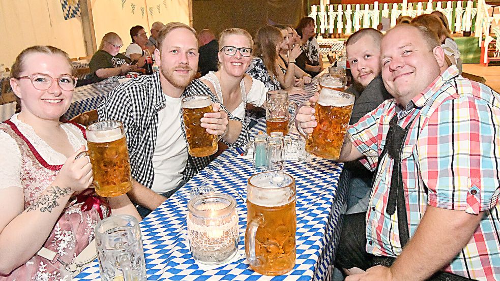 Die Partygäste hatten gute Laune. Foto: Stromann