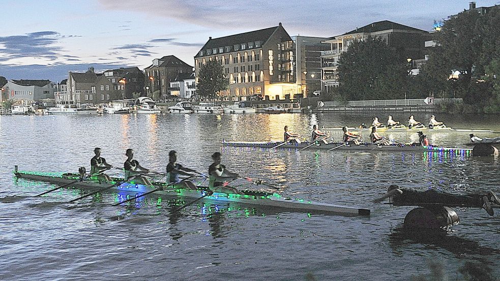 Die Boote waren am Samstagabend schön beleuchtet.