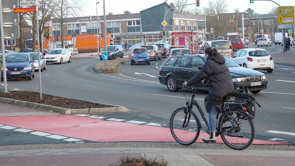 Ein besserer Verkehrsmix soll in Aurich geschaffen werden – weniger Auto, mehr Rad und ÖPNV. Foto: Romuald Banik