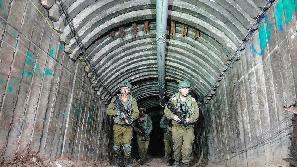 Nur wenige Tunnel führen von Rafah aus Gaza nach Ägypten, und selbst diese sind nicht mehr aktiv, gab Israels Militär bekannt. (Archivbild) Foto: Ariel Schalit/AP/dpa