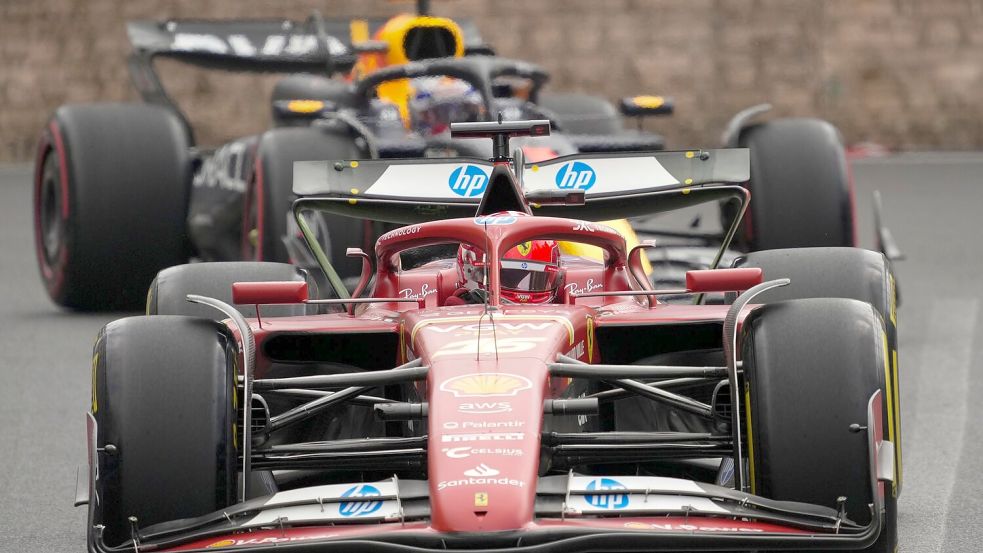 Ferrari-Pilot Charles Leclerc holte sich die Bestzeit im Training von Baku. Foto: Sergei Grits/AP/dpa