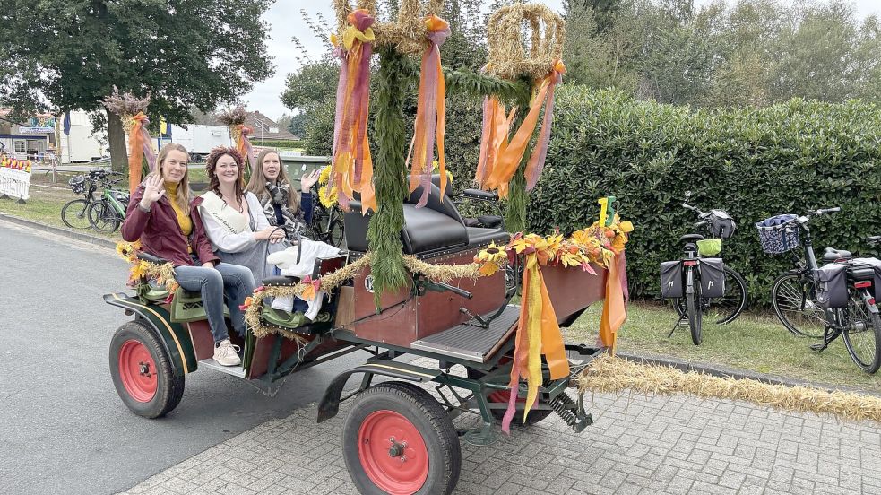 Die neue Erntekönigin Kim Zeusel fuhr in einer Kutsche mit.