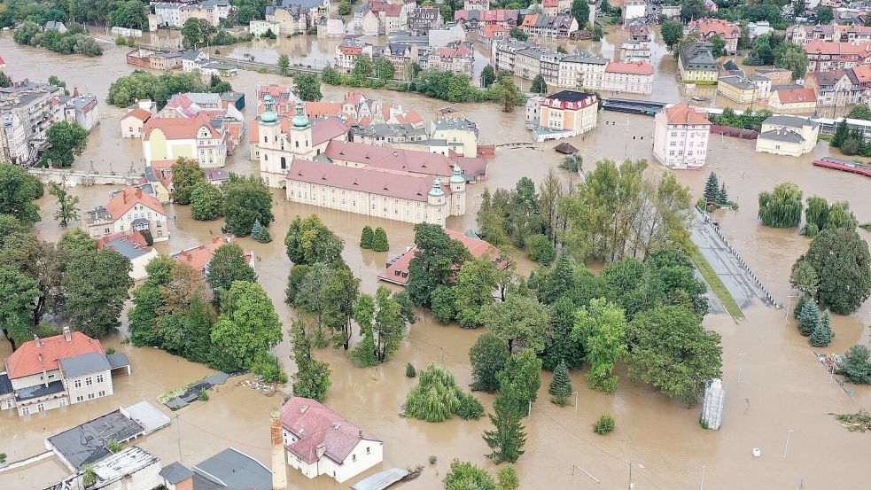 Verheerende Verwüstung in Klondzko in Polen. Foto: Maciej Kulczynski/PAP/dpa