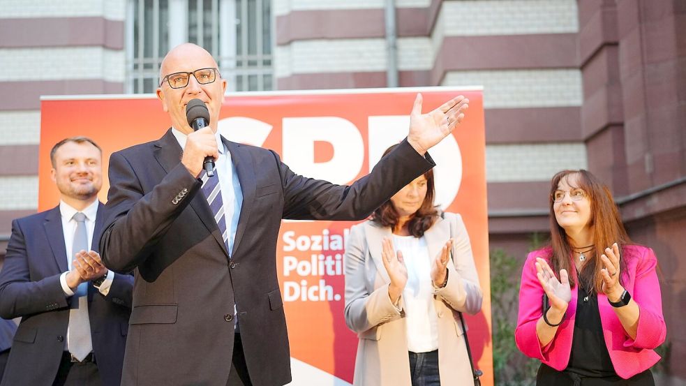 Gewählt wurde in Brandenburg - doch das gute Ergebnis für Ministerpräsident Dietmar Woidke (SPD) dürfte bis in die Berliner Bundespolitik ausstrahlen. Foto: Kay Nietfeld/dpa