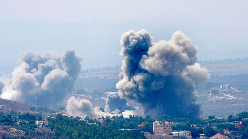 Neue israelische Luftangriffe trafen zunächst den Süden des Libanon. Foto: Hussein Malla/AP