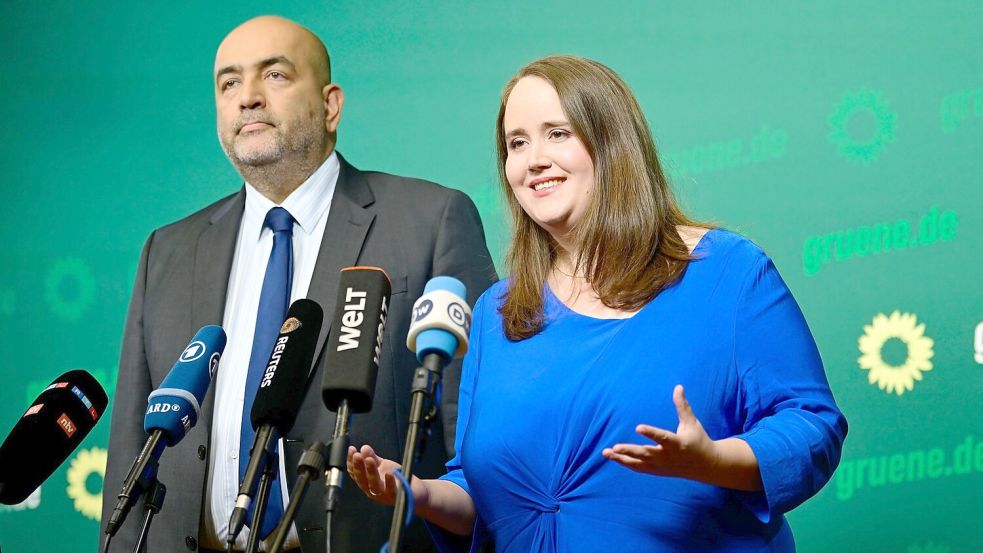 Die bisherigen Grünen-Parteivorsitzenden Ricarda Lang und Omid Nouripour erklären ihren Rücktritt. Foto: Sommer/DPA