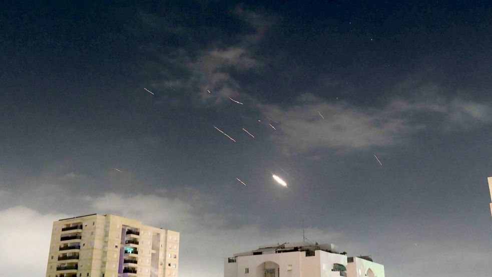 Israel fängt iranische Raketen ab. Foto: Tomer Neuberg/Xinhua/dpa