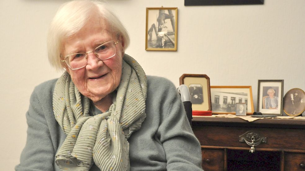 Marie-Luise Haldan aus Carolinensiel wird am Montag, 7. Oktober 2024, stolze 102 Jahre alt. Foto: Ullrich