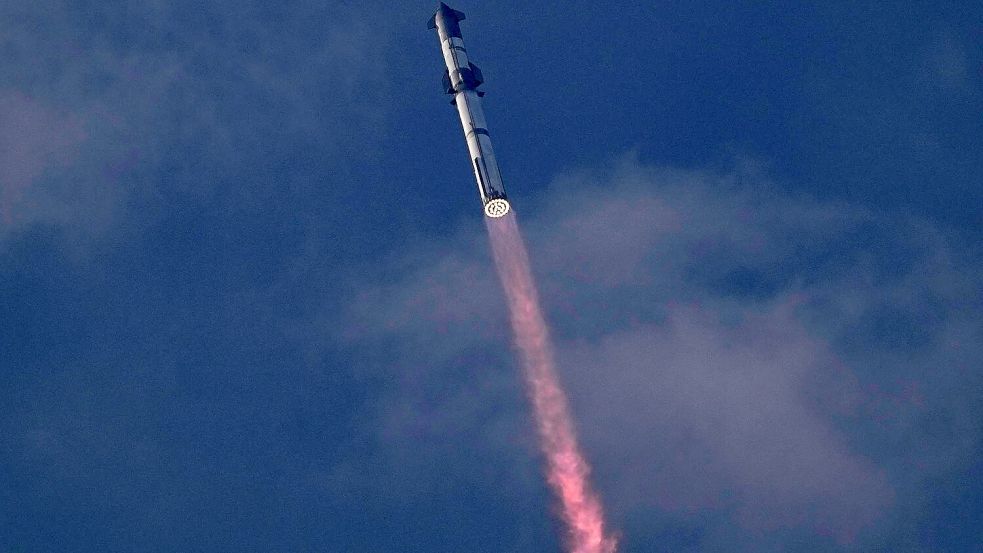 Fünfter Versuch: Das Raumschiff „Starship“ soll wieder zu einem Testflug starten. Foto: Eric Gay/AP/dpa