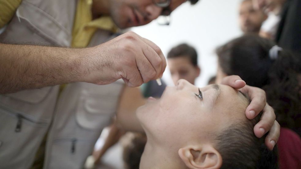 Im umkämpften Gazastreifen hat die zweite Runde der Polio-Impfungen begonnen. Foto: Marwan Dawood/XinHua/dpa