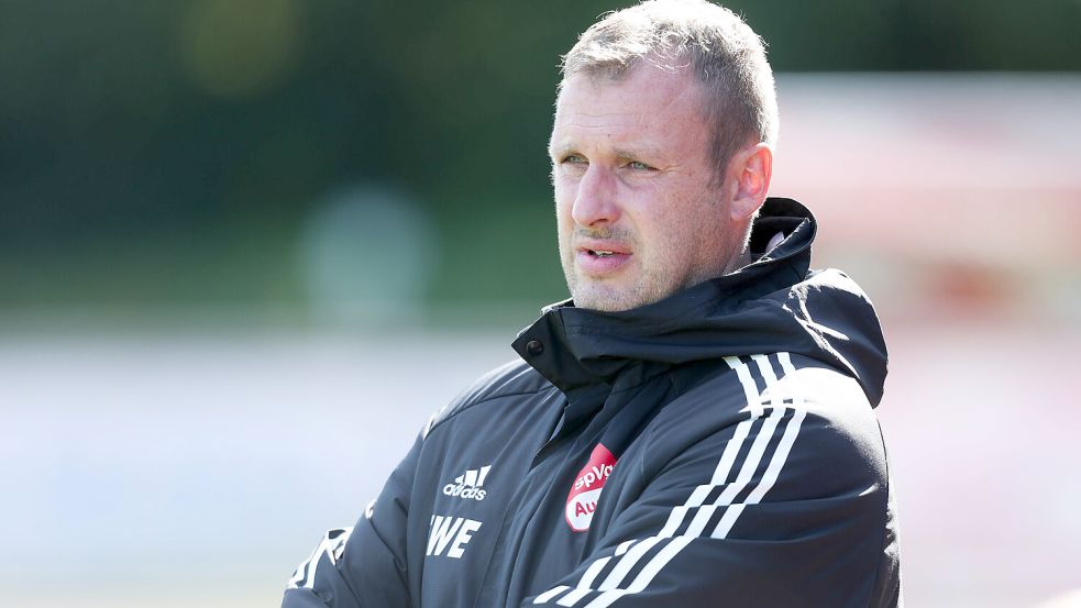 Trainer Stefan Wilts hat mit Aurich das Achtelfinale erreicht. Das findet noch in diesem Jahr, am 7. Dezember statt. Foto: Doden/Emden