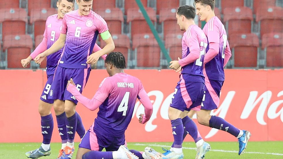 Die deutsche U21-Nationalmannschaft holt zum Abschluss der EM-Quali ein Remis in Polen. Foto: Marian Zubrzycki/PAP/dpa