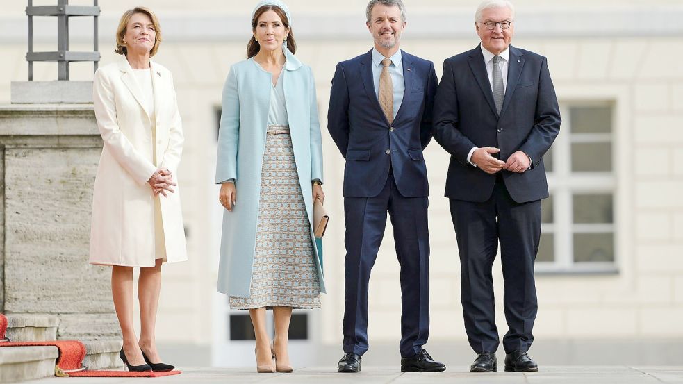 Für seinen Antrittsbesuch kam Frederik X. nun nach Deutschland und wurde vom Bundespräsidenten begrüßt. Foto: Markus Schreiber/AP