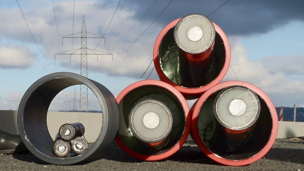 Die ersten Kabel für die Stromautobahn Suedlink sind verlegt worden. (Archivfoto) Foto: Julian Stratenschulte/dpa