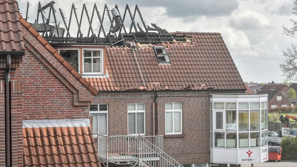 So sah das ehemalige Fehn-Hotel in Wiesmoor am Tag nach dem Großbrand aus. Foto: Archiv/Ortgies