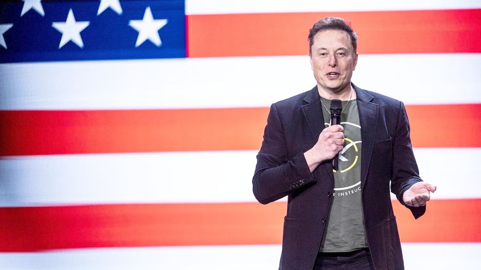 Elon Musk erhöht den Einsatz auf einen Wahlsieg von Donald Trump. (Archivbild) Foto: Sean Simmers/The Patriot-News/AP/dpa