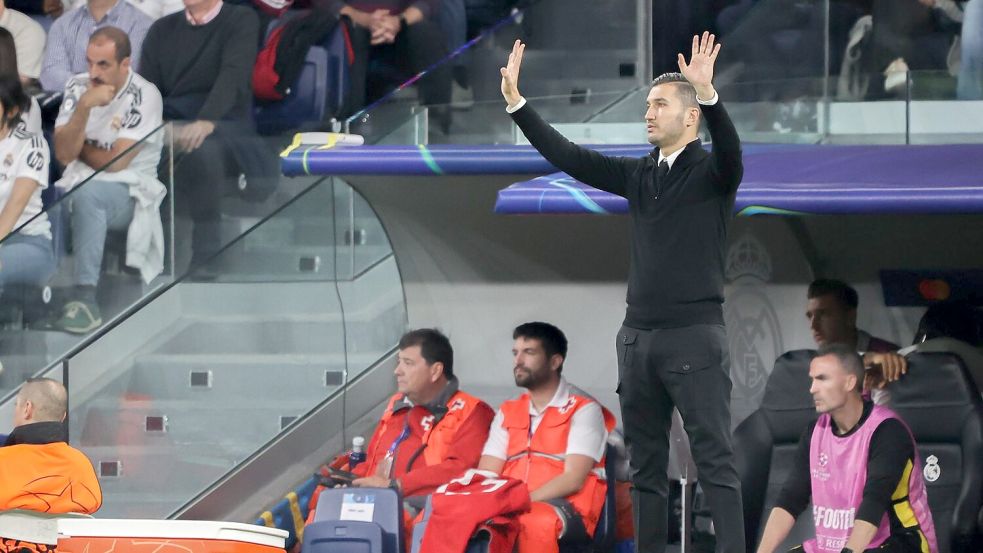 Zeigt sich selbstkritisch: Dortmund-Trainer Nuri Sahin. Foto: David Canales/dpa