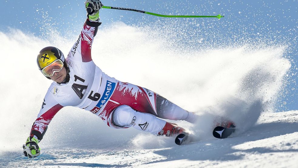 Ski-Star Marcel Hirscher kehrt am Sonntag in den alpinen Weltcup zurück. Foto: Jean-Christophe Bott/KEYSTONE/dpa