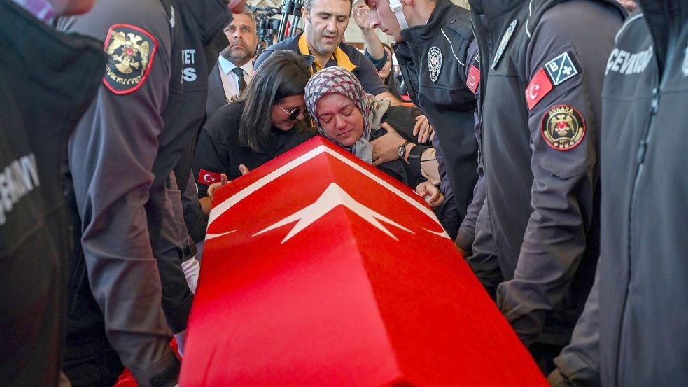 Bei dem Anschlag in Ankara wurden fünf Menschen getötet. (Archivbild) Foto: Ali Unal/AP/dpa