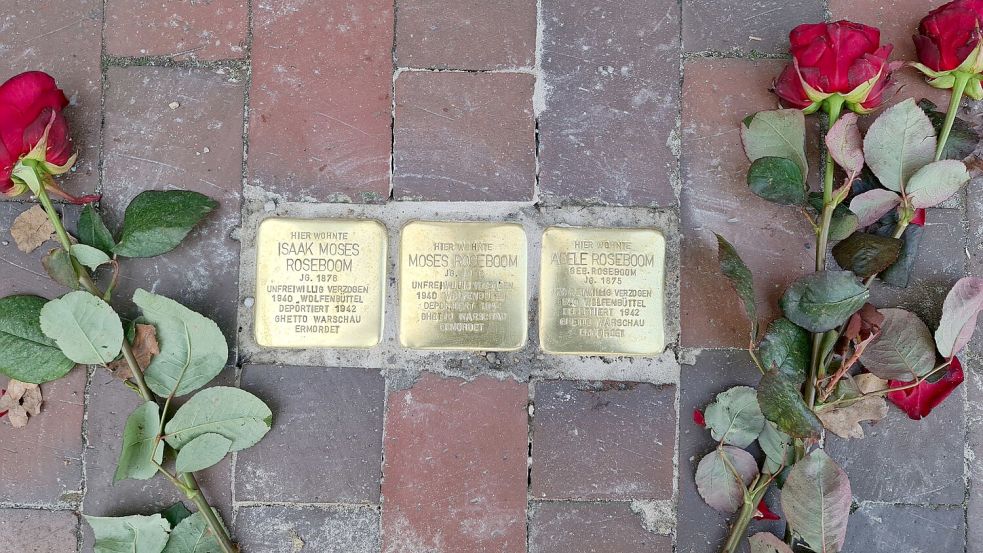 Mit den Stolpersteinen soll an die ehemaligen jüdischen Mitbürger erinnert werden. Foto: Brahms/Archiv