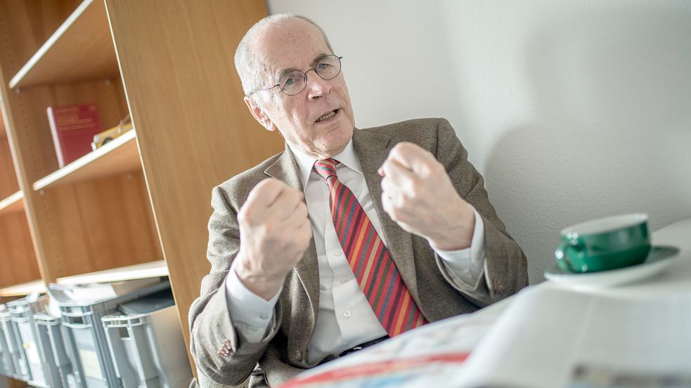 Pro. Dr. Christian Pfeiffer ordnete im Gespräch mit dieser Zeitung die wachsende Jugendkriminalität ein. Foto: Spata/dpa