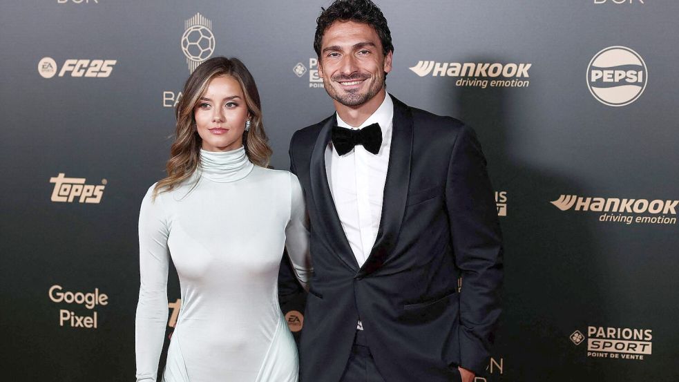 Mats Hummels und Nicola Cavanis kamen gemeinsam zum Ballon d’Or. Foto: Franck Fife/AFP/dpa