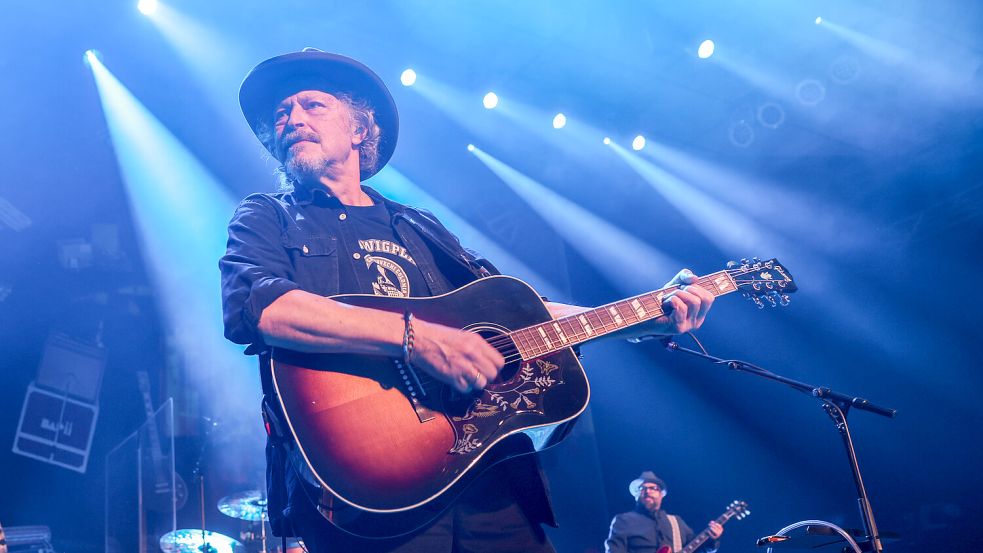 Auf dem "Zeitreise"-Konzert von BAP spielt Wolfgang Niedeckens Kölschrock-Band nach 40 Jahren noch einmal alte Titel. Foto: Oliver Berg/dpa