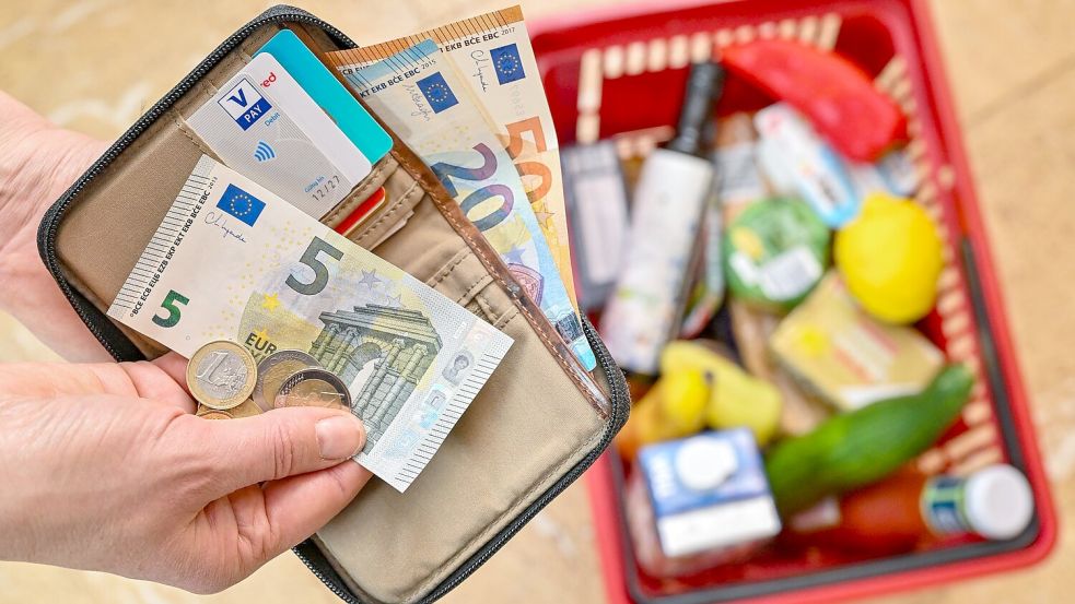 Im Oktober ist die Inflation in der Eurozone deutlich gestiegen. (Symbolbild) Foto: Patrick Pleul/dpa