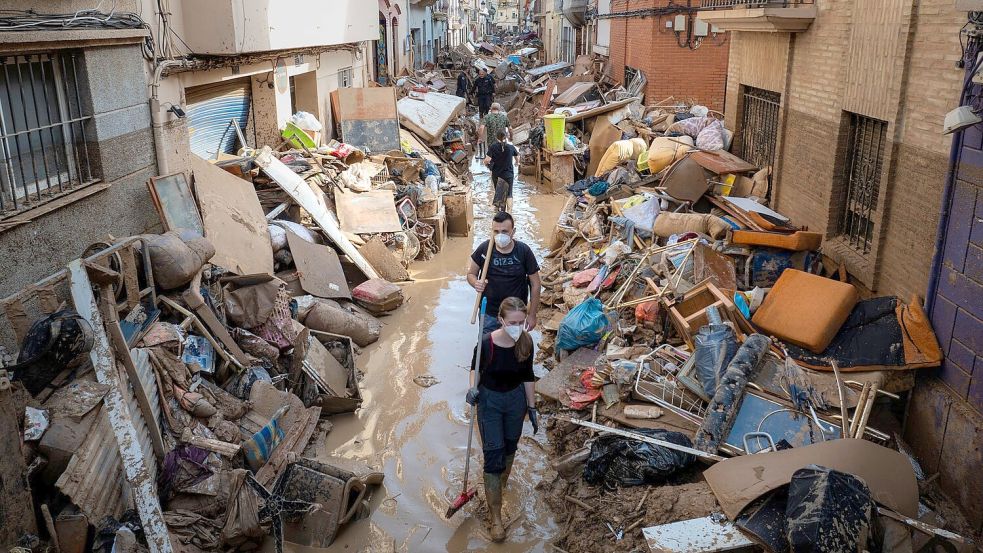 Beim Jahrhundert-Unwetter gab es mehr als 200 Todesopfer. (Foto aktuell) Foto: Emilio Morenatti/AP/dpa